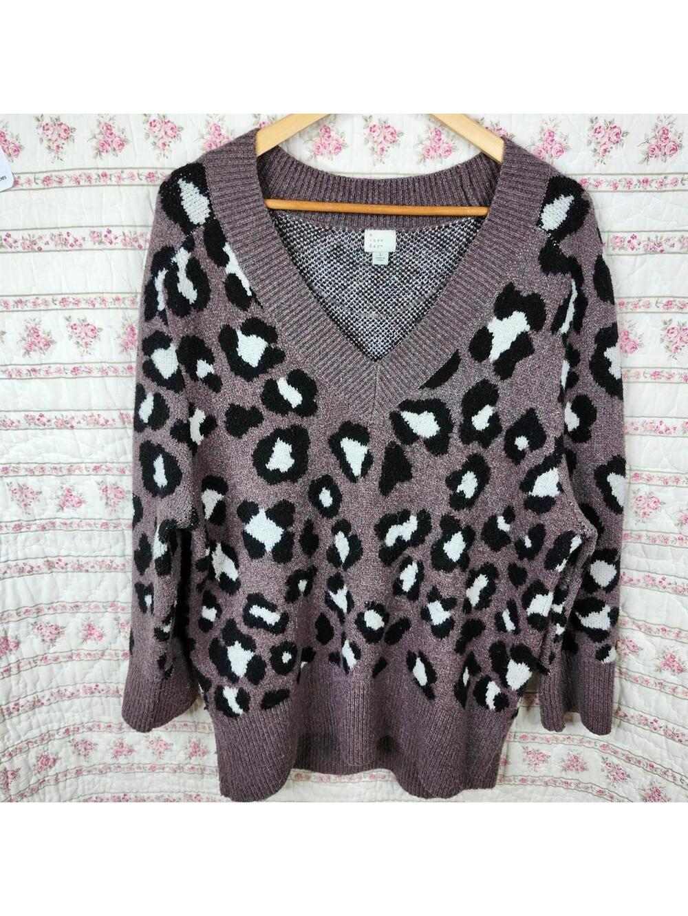 A New Day Cozy Women's V-Neck Leopard Print Sweater Large